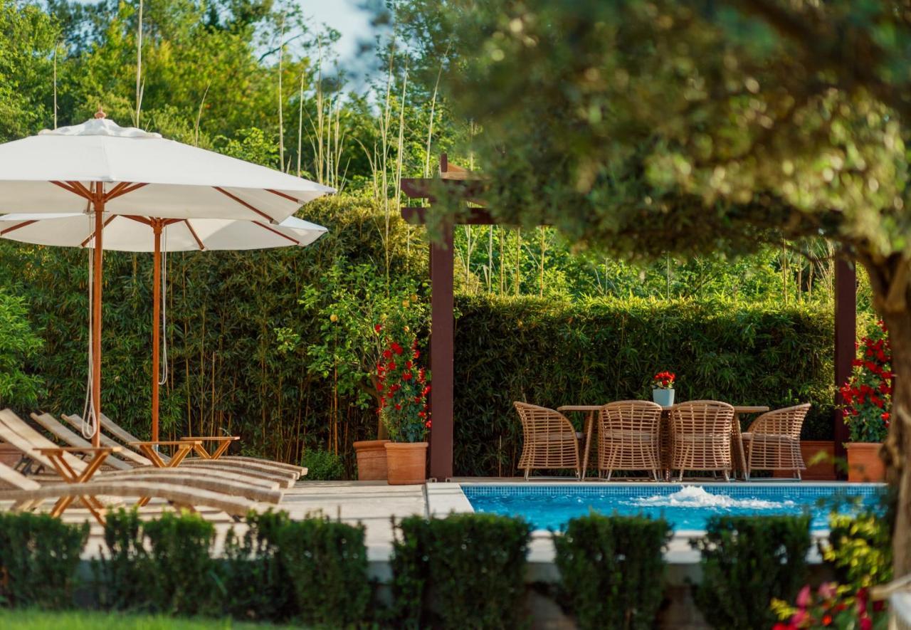Przice Gardens Apartment With Heated Pool Kotor Exterior foto